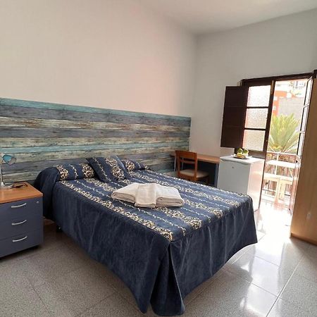 Central, Quiet And Comfortable Room, Breakfast Las Palmas de Gran Canaria Bagian luar foto