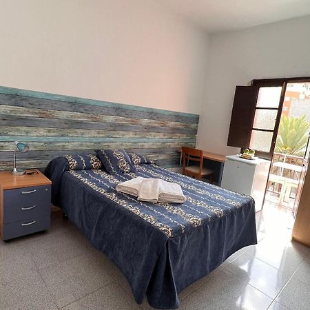 Central, Quiet And Comfortable Room, Breakfast Las Palmas de Gran Canaria Bagian luar foto