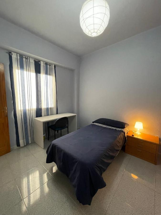 Central, Quiet And Comfortable Room, Breakfast Las Palmas de Gran Canaria Bagian luar foto