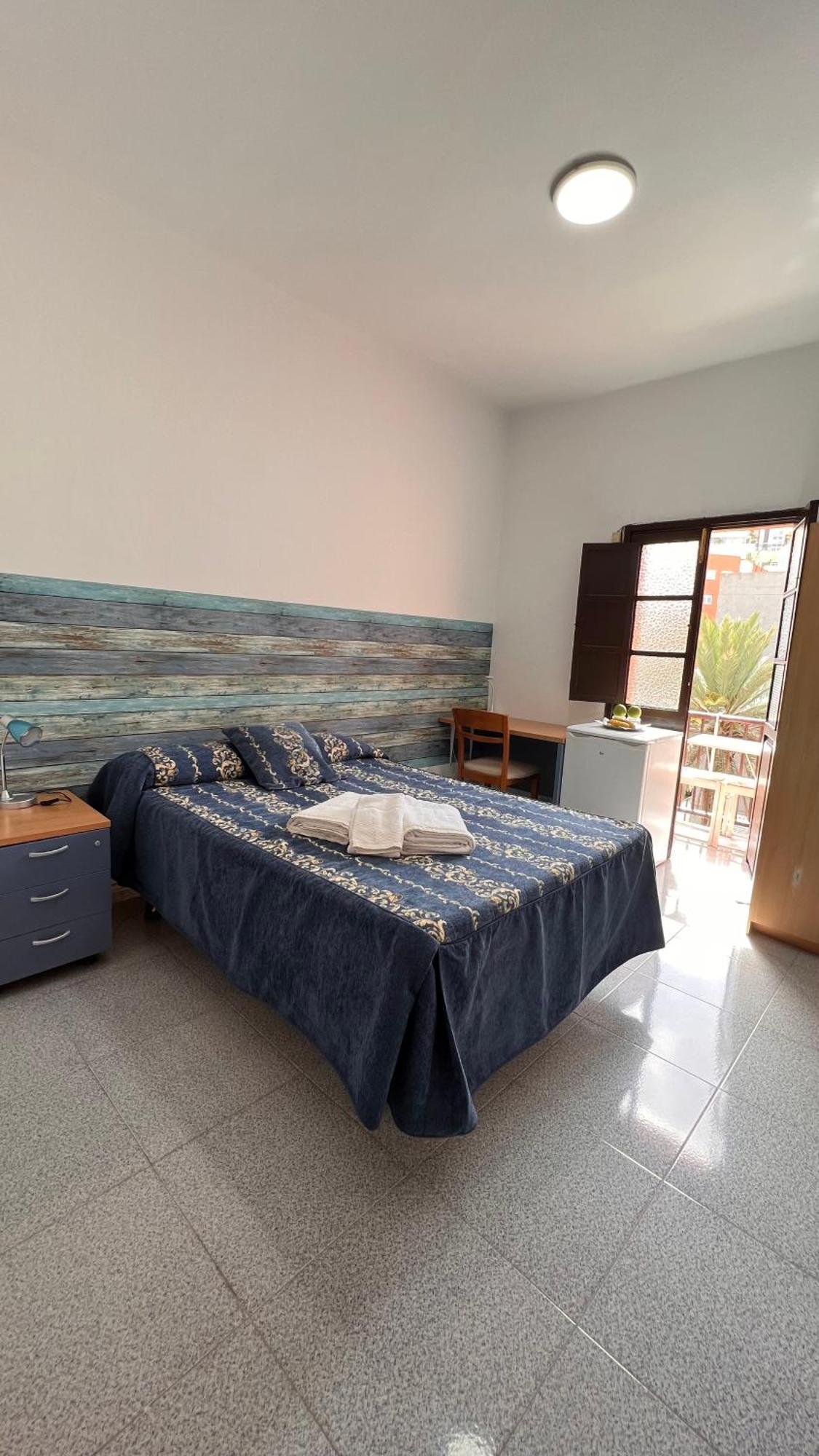 Central, Quiet And Comfortable Room, Breakfast Las Palmas de Gran Canaria Bagian luar foto