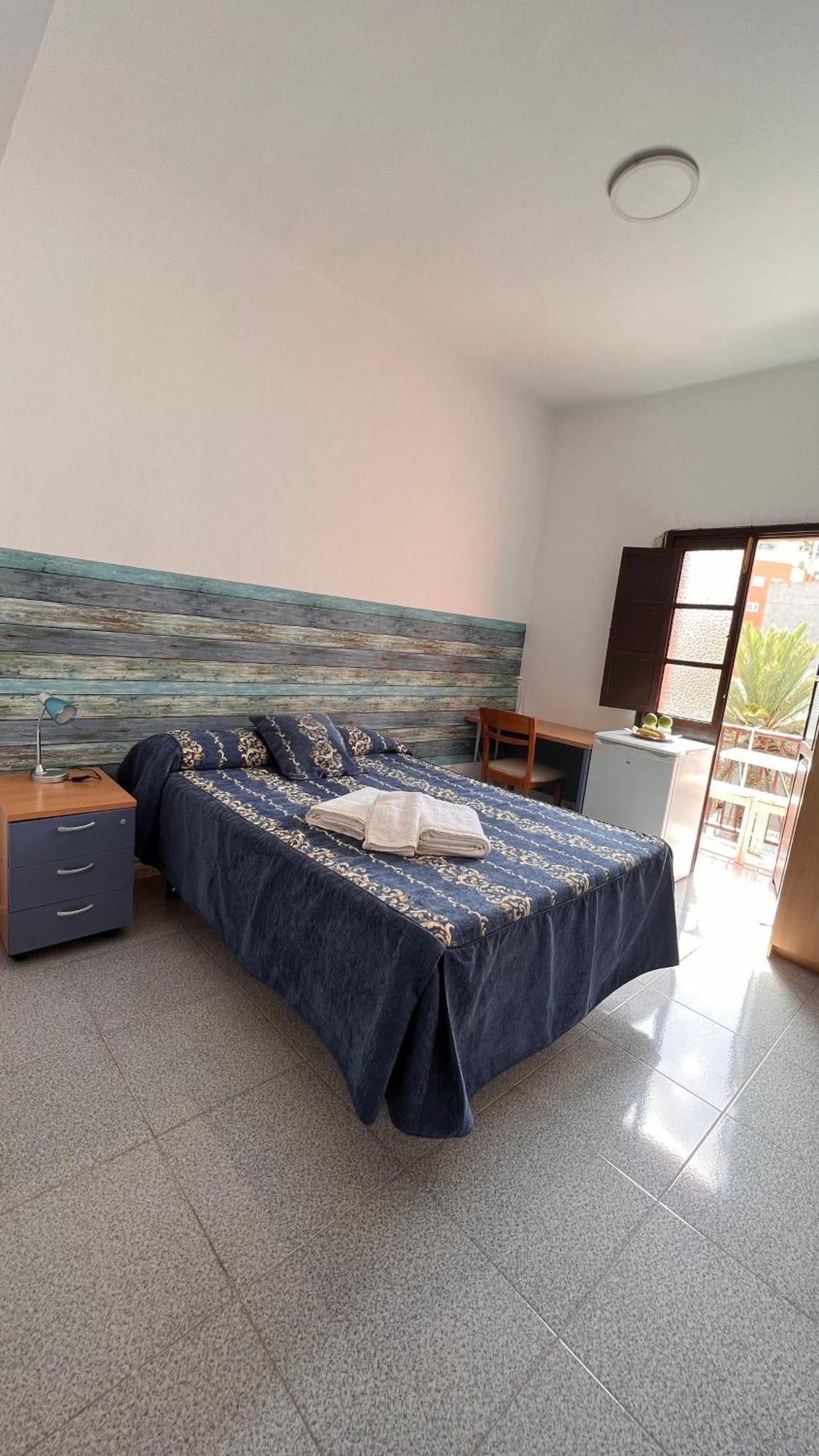 Central, Quiet And Comfortable Room, Breakfast Las Palmas de Gran Canaria Bagian luar foto